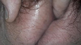 Bbw first time getting clit touched