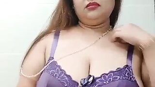 Stepmom mature chubby fingering and masturbate 2