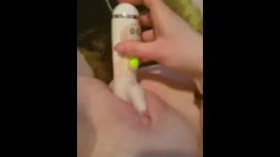 Masturbation matinal avec mon jouet